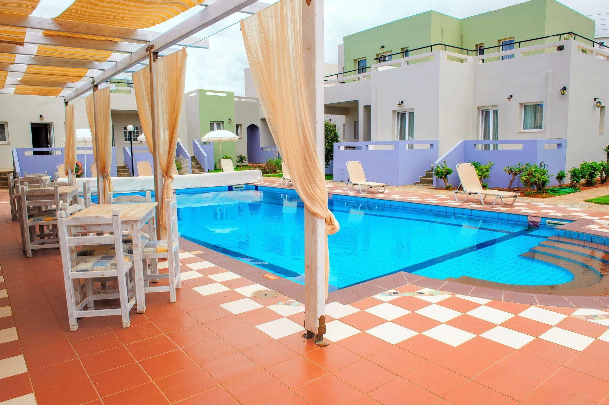 Golden Sun Boutique Aparthotel Mália Kültér fotó