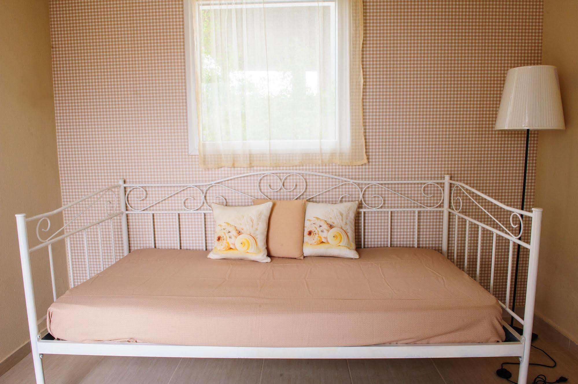 Golden Sun Boutique Aparthotel Mália Kültér fotó