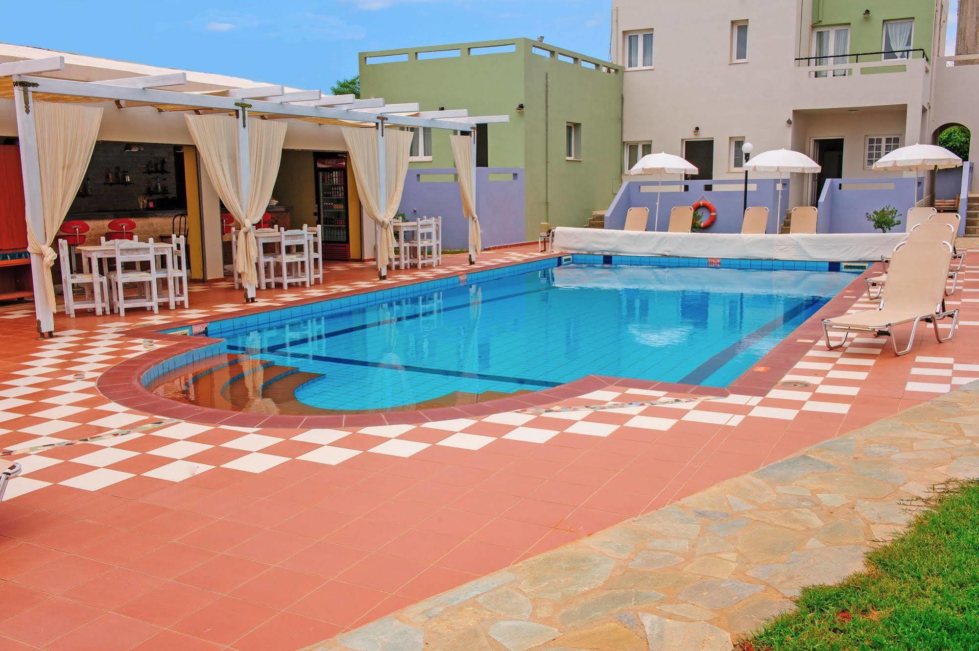 Golden Sun Boutique Aparthotel Mália Kültér fotó